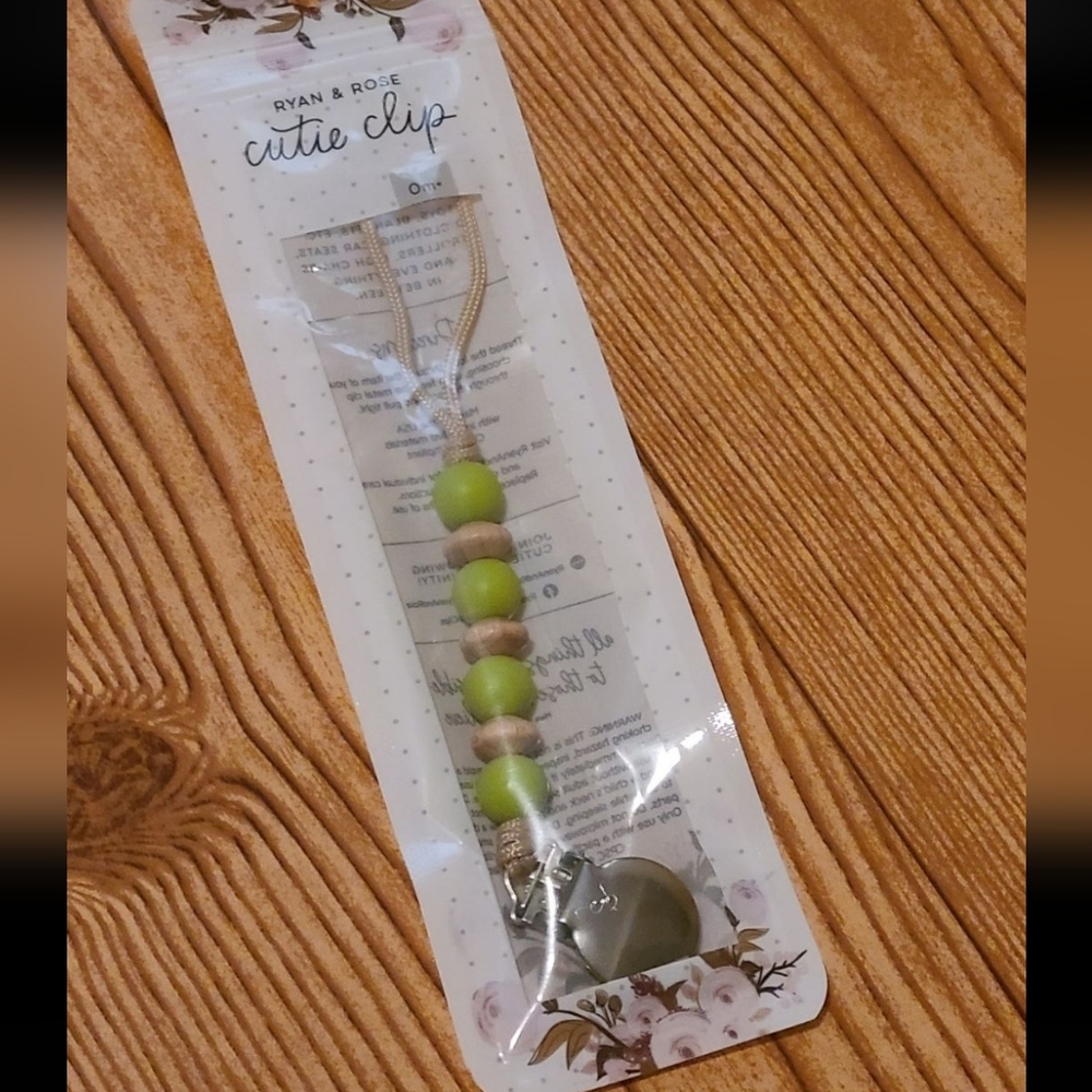 Ryan and Rose Pacifier Clip New